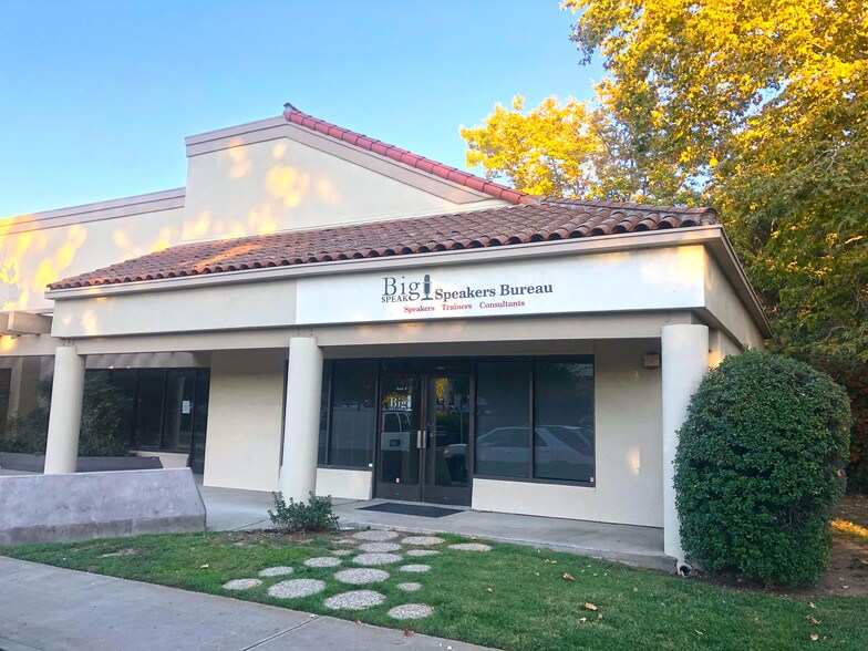 More Photos Of 23 S Hope Ave, Santa Barbara Storefront Retail Office For Lease