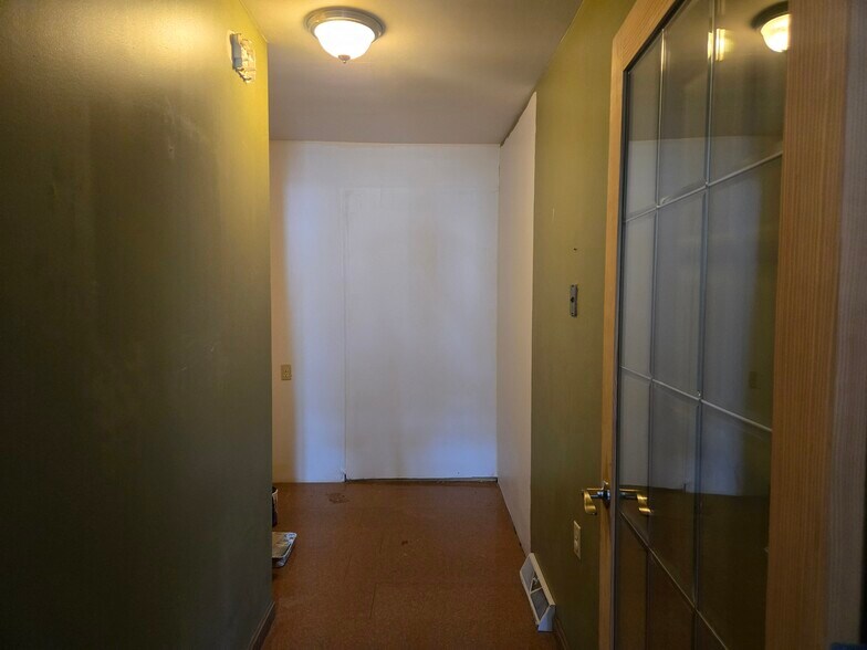 More Photos Of 1169 Walker Rd, Dover Office For Lease