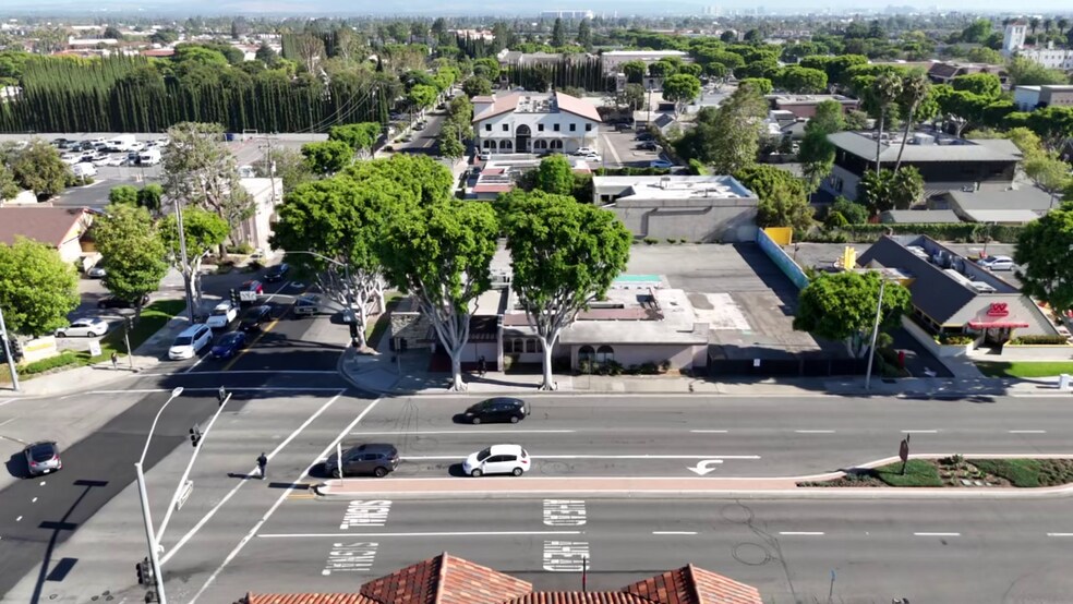 More Photos Of 150 E 1st St, Tustin Schools For Sale