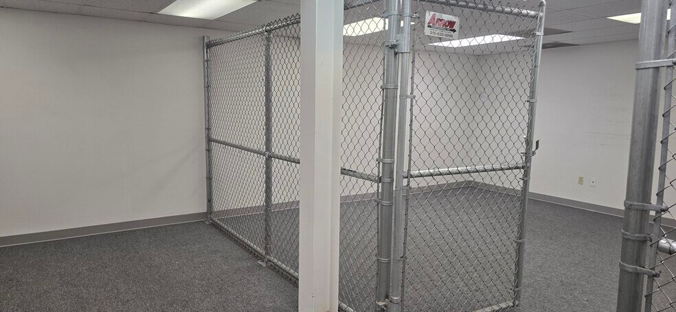 More Photos Of 621 E Brighton Ave, Syracuse Distribution For Lease