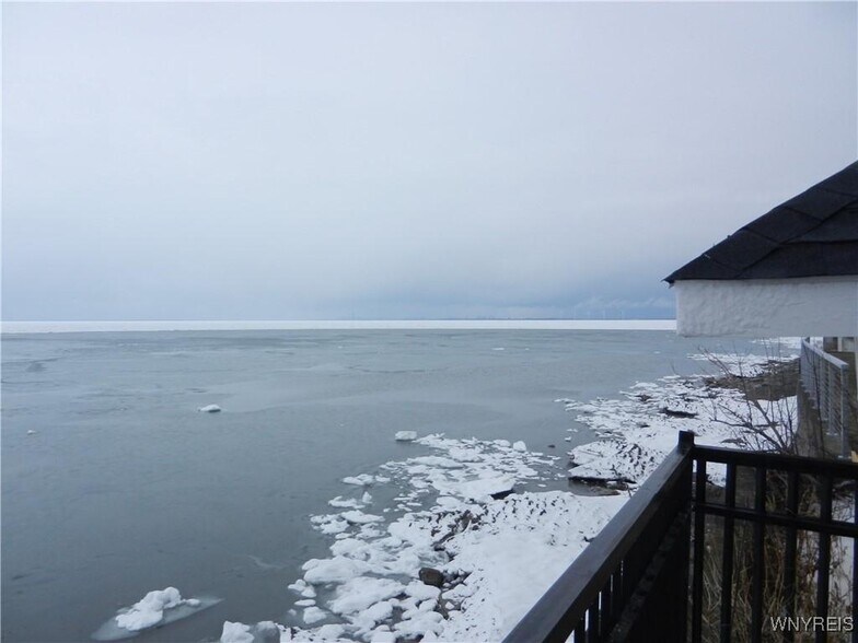 More Photos Of 4904 Lake Shore Rd, Hamburg Office Residential For Sale