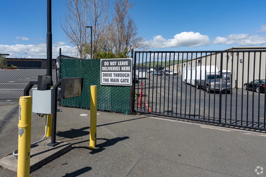 More Photos Of 29355 Arnold Dr, Sonoma Racetrack For Lease