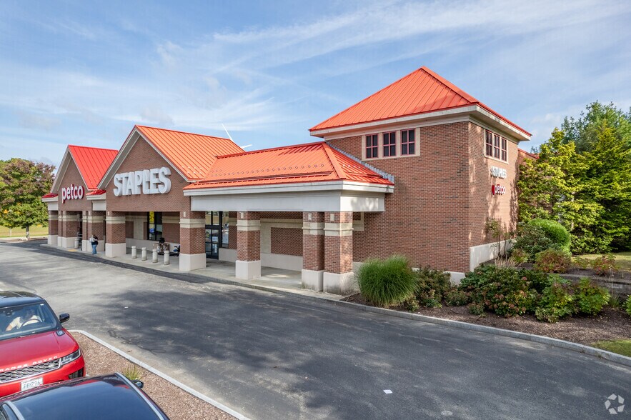 Primary Photo Of 1007 Ten Rod Rd, North Kingstown Freestanding For Lease