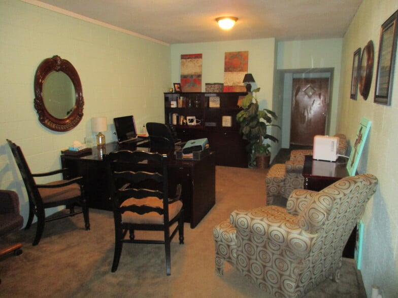 More Photos Of 2024 N Maplewood Ave, Tulsa Religious Facility For Sale