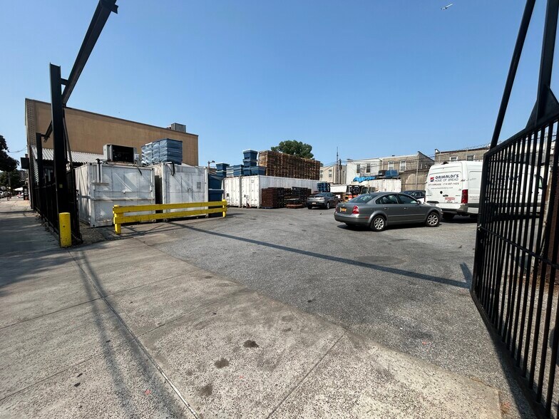 More Photos Of 2101 Menahan St, Ridgewood Land For Sale
