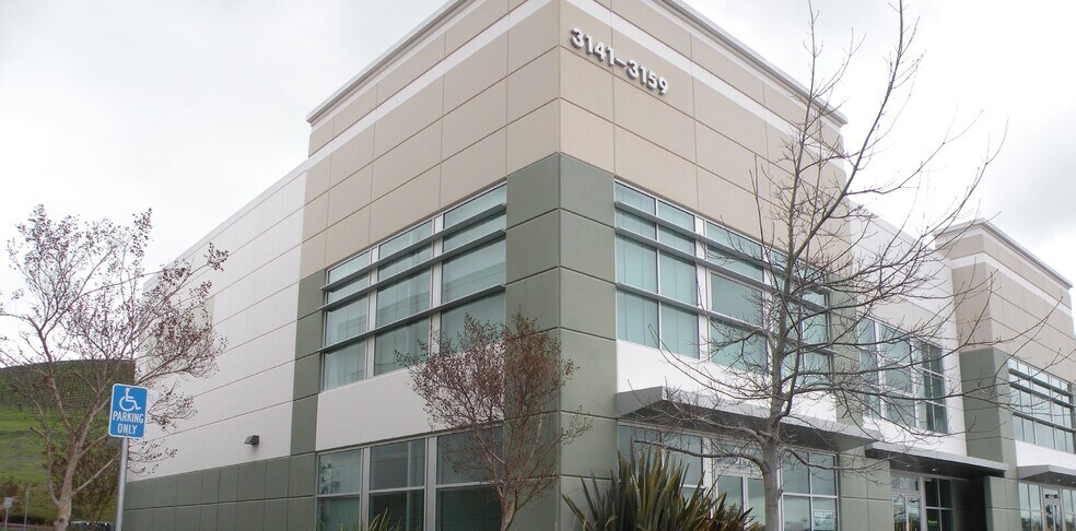 Primary Photo Of 3141-3159 Independence Dr, Livermore Research And Development For Lease