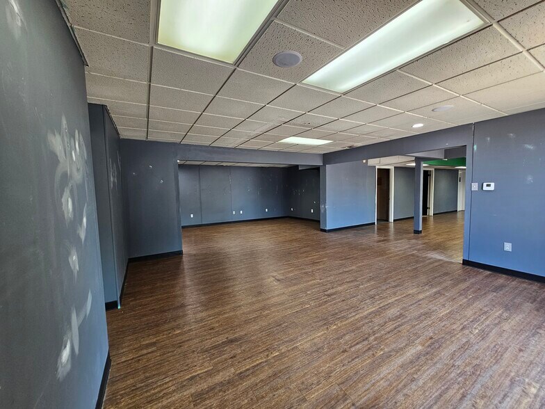 More Photos Of 115 S Leggett Dr, Abilene Office Residential For Lease