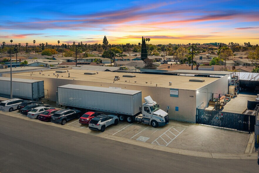 Primary Photo Of 1428 W South Central Park Ave, Anaheim Warehouse For Sale