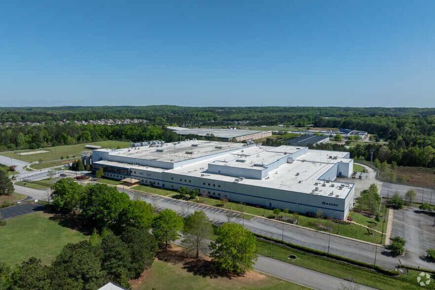 More Photos Of 1101 Jeter Ave, Opelika Manufacturing For Sale