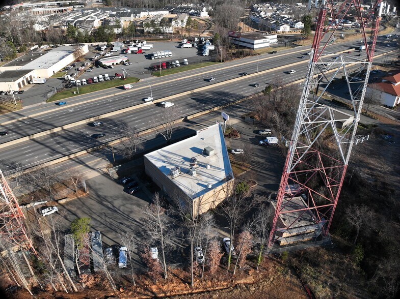 More Photos Of 4800 Reagan Dr, Charlotte Office For Sale
