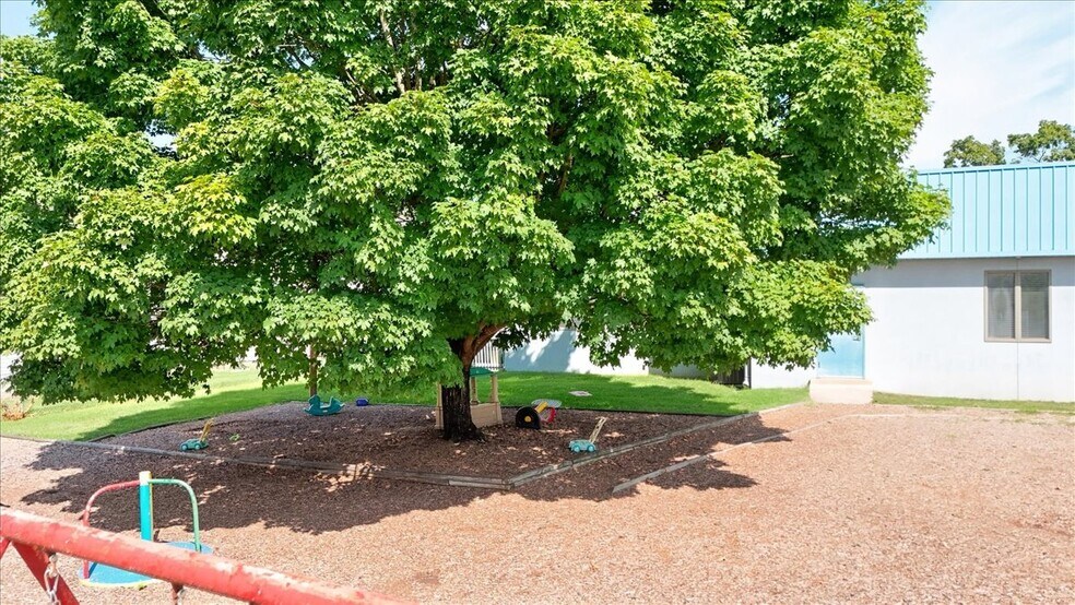 More Photos Of 991 Chicago Ave, Harrisonburg Flex For Sale