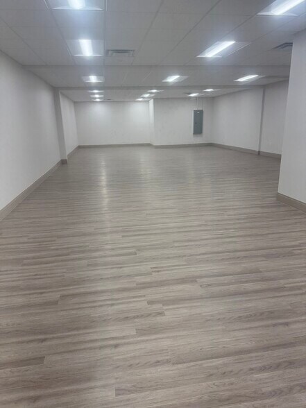 More Photos Of 502 S State St, Orem Freestanding For Lease