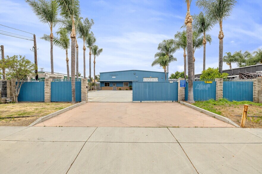 More Photos Of 13410 Waco St, Baldwin Park Manufacturing For Lease