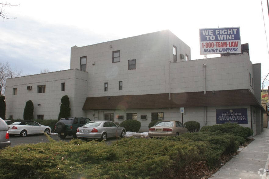 More Photos Of 1743 Saint Georges Ave, Rahway Office For Sale