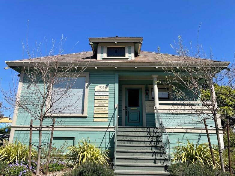 Primary Photo Of 832 School St, Napa Office For Lease