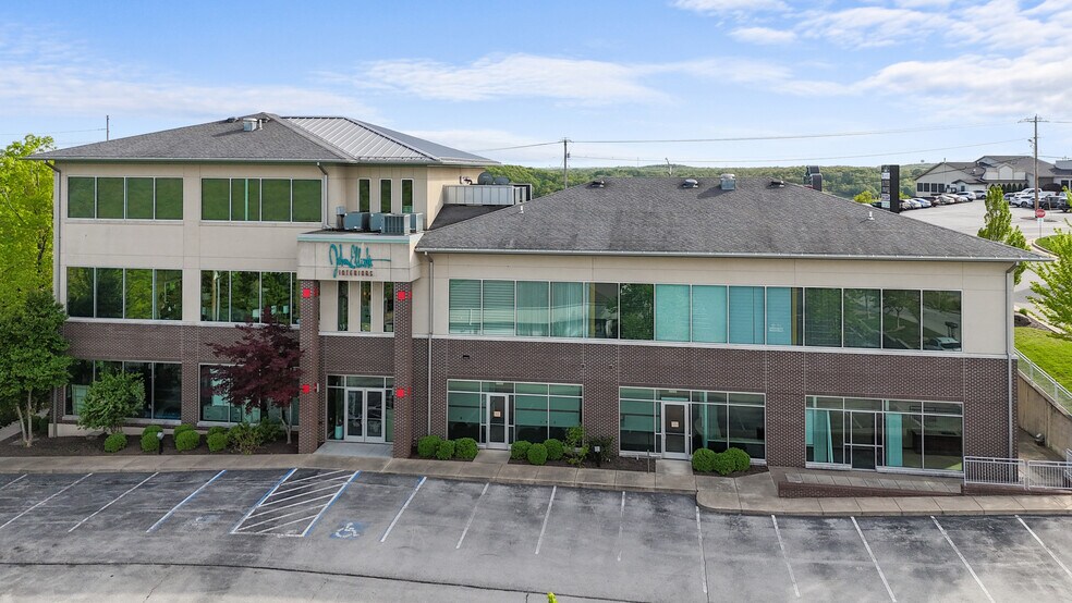 More Photos Of 2265 Bagnell Dam Blvd, Lake Ozark Office For Sale