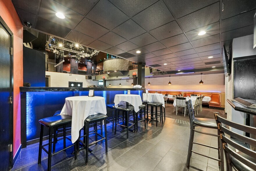 More Photos Of 5772 S Archer Ave, Chicago General Retail For Sale