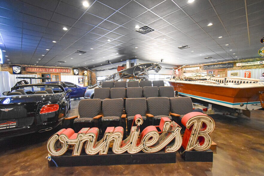 More Photos Of 7906 S Broadway Ave, Tyler Office Residential For Sale