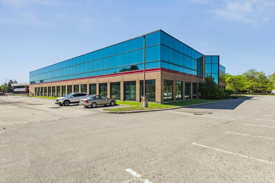 More Photos Of 5705 Cancross Ct, Mississauga Office For Sale