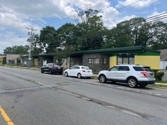 More Photos Of 570 Broadway, Amityville Office For Sale