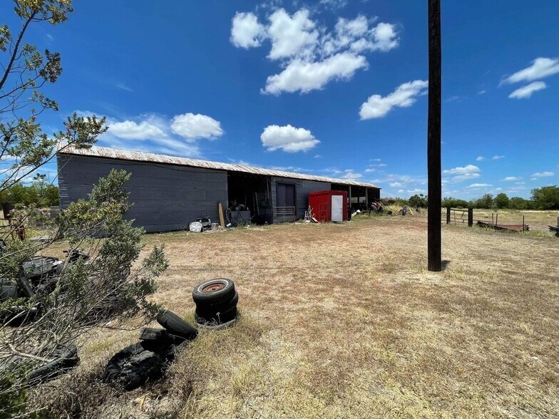 More Photos Of 175 Herber, New Braunfels Specialty For Sale