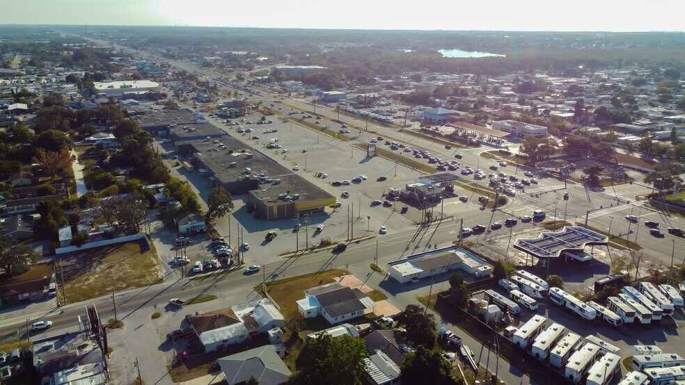 More Photos Of 4539 Mile Stretch Dr, Holiday Office For Sale