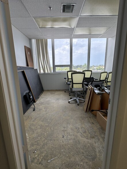 More Photos Of 2455 E Sunrise Blvd, Fort Lauderdale Loft Creative Space For Sale