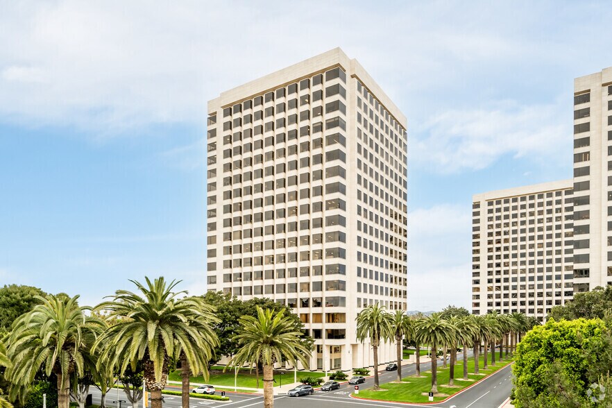 More Photos Of 4 Park Plaza, Irvine Office For Lease
