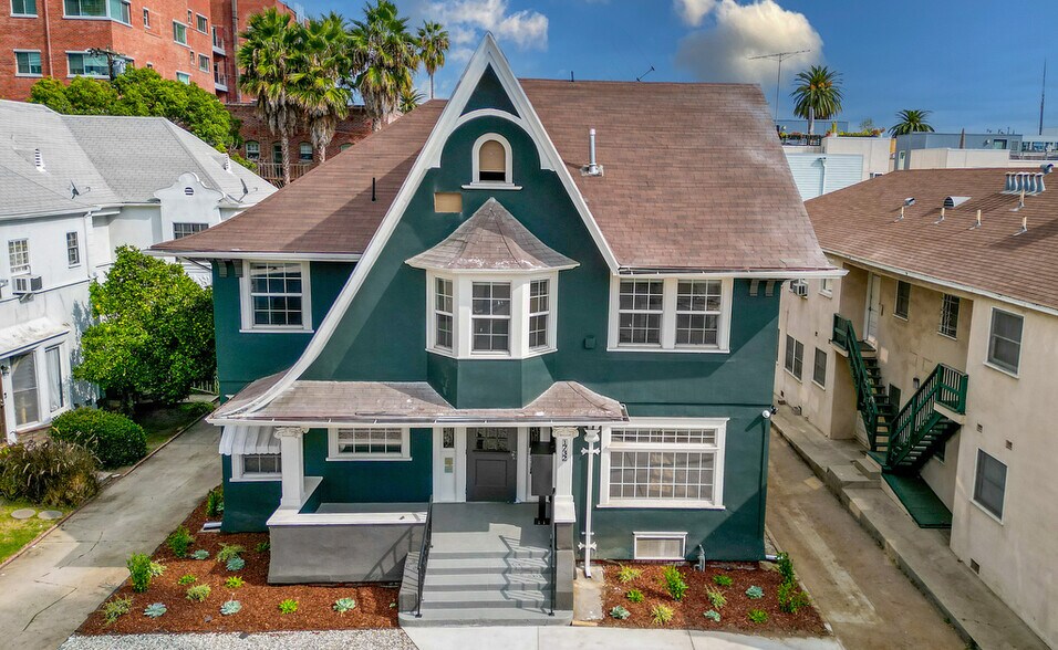 More Photos Of 1732 N Wilton Pl, Los Angeles Apartments For Sale