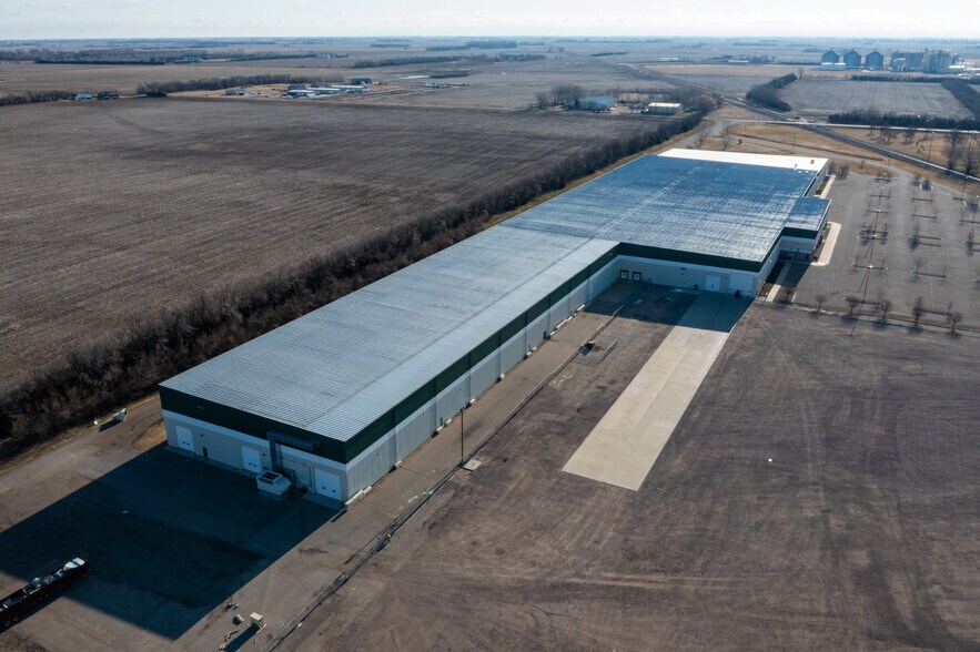 More Photos Of 1401 Brown County 19 N, Aberdeen Manufacturing For Lease