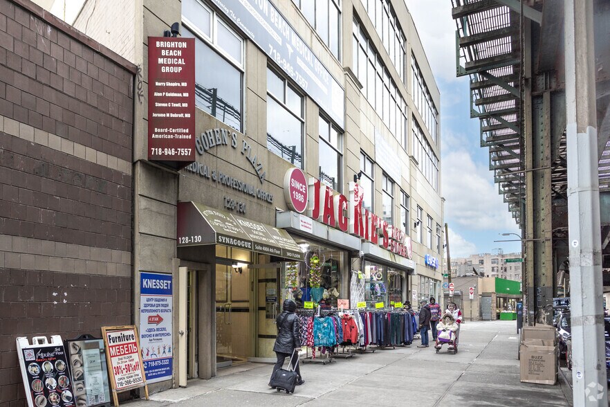 More Photos Of 128-132 Brighton Beach Ave, Brooklyn Office For Lease