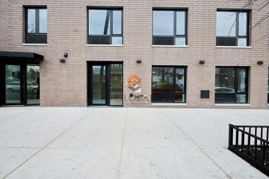 More Photos Of 1616 Crosby Ave, Bronx Flex For Lease