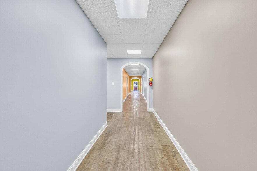 More Photos Of 24 Hartwell St, Royston Office For Sale