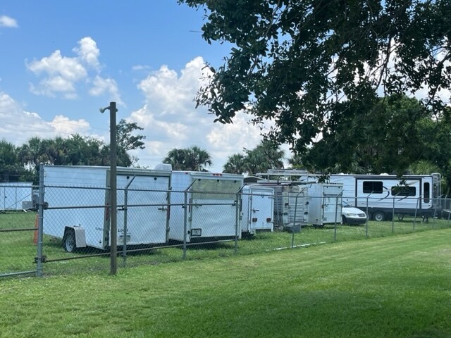 More Photos Of 2250 FL-80, LaBelle Trailer Camper Park For Sale