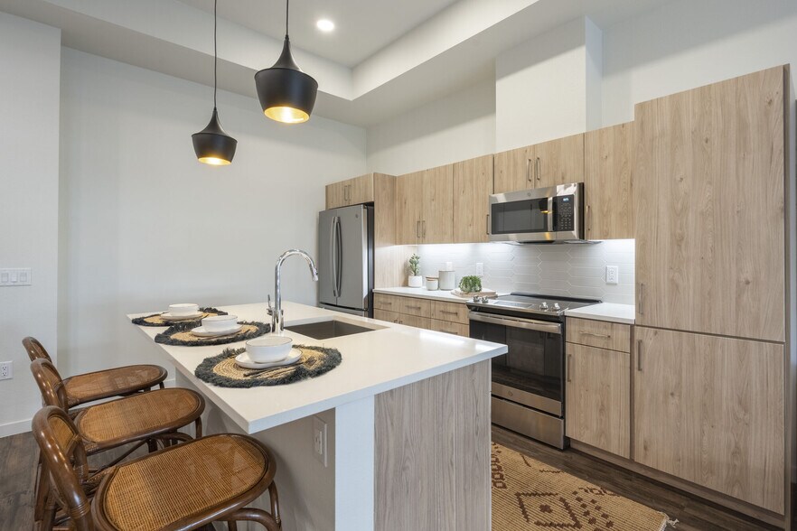 More Photos Of 2040-2060 N Scottsdale Rd, Scottsdale Apartments For Lease