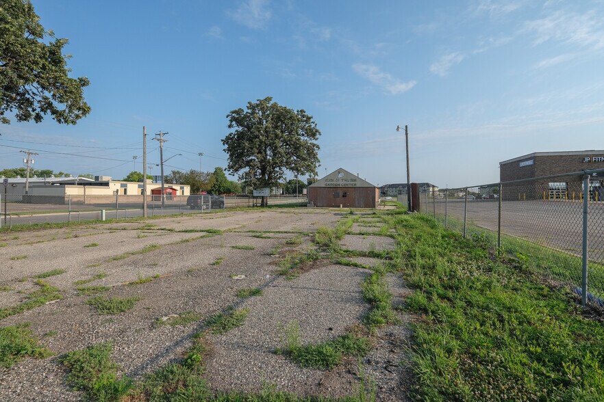 More Photos Of 619 Hope St, Mankato Land For Sale