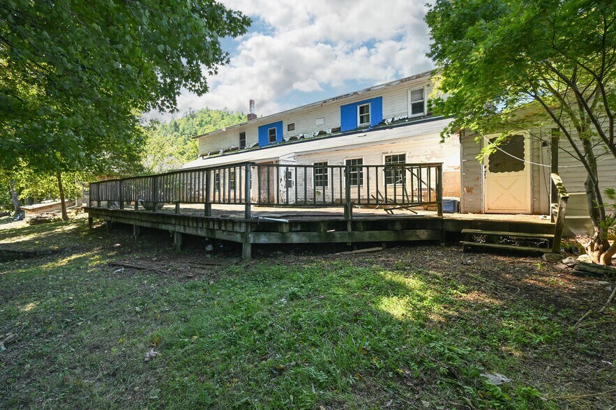 More Photos Of 329 Kent Rd, New Milford Apartments For Sale