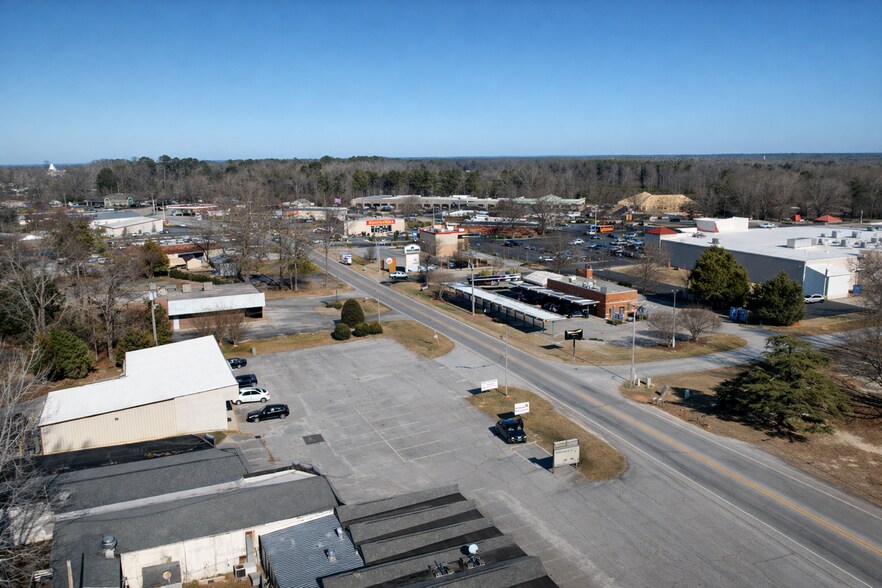 More Photos Of Greenwood Hwy @ Greenwood Hwy. & Hwy. 72, Clinton Unknown For Lease