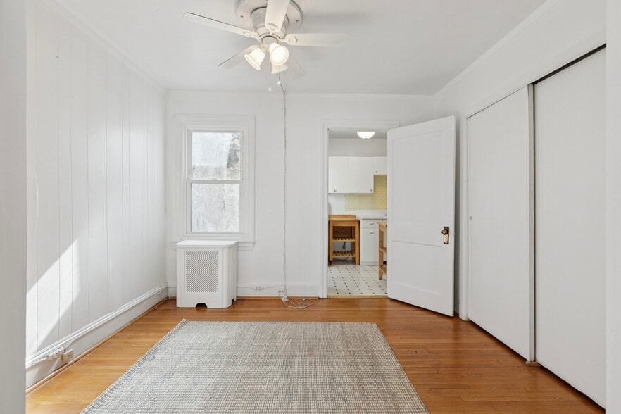 More Photos Of 128 Coulter Ave, Ardmore Storefront Retail Residential For Sale