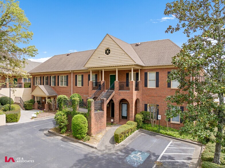 More Photos Of 1776 Old Spring House Ln, Dunwoody Medical For Lease