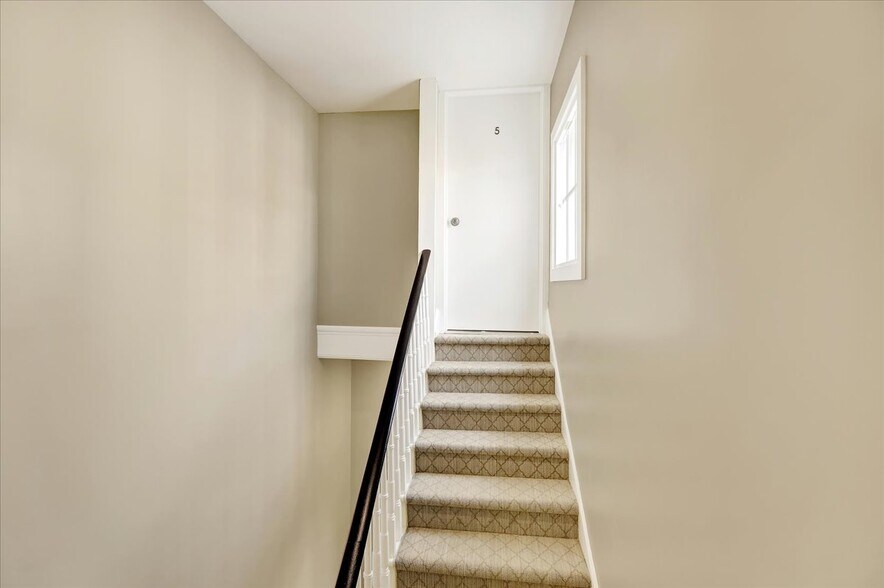 More Photos Of 241 S 5th St, Reading Apartments For Sale