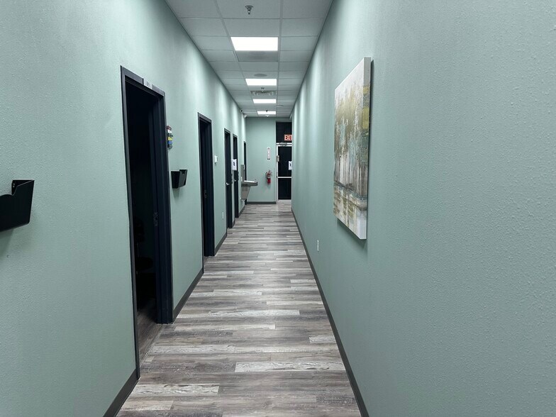 More Photos Of 1661 Eastchase Pkwy, Fort Worth Medical For Lease