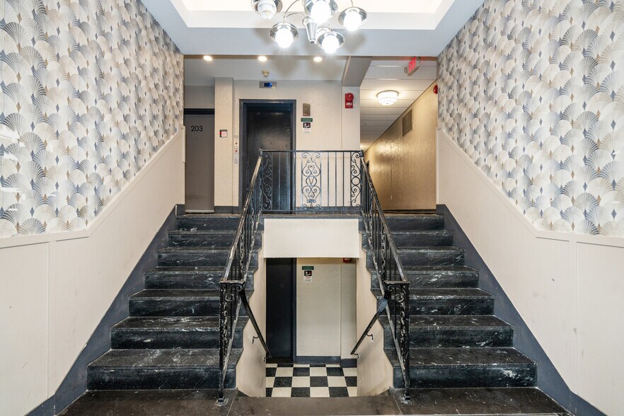More Photos Of 2801 15th St NW, Washington Apartments For Sale