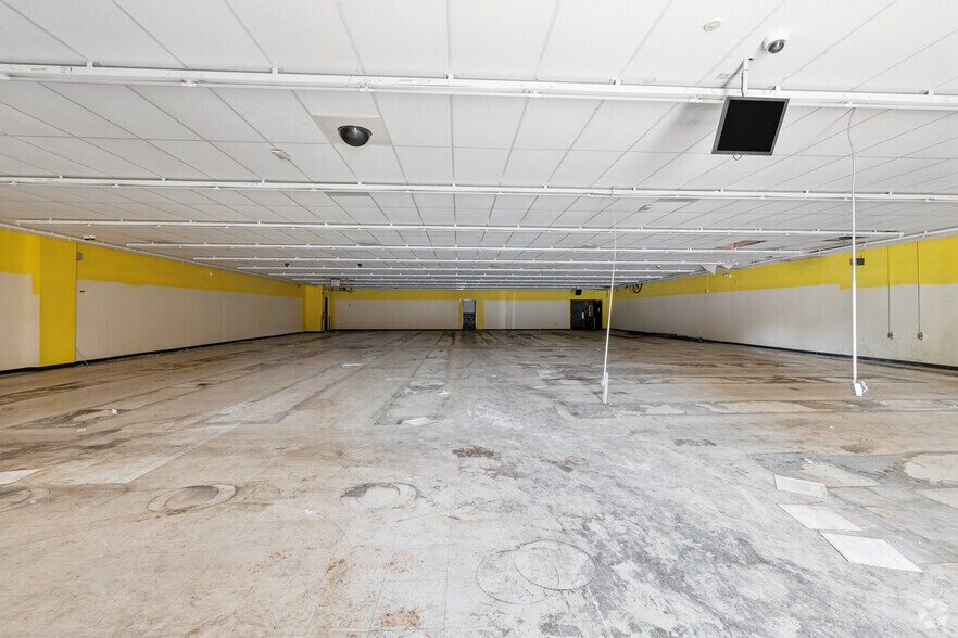 More Photos Of 1245 Spruce St, Pueblo Storefront For Sale