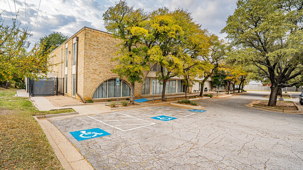 More Photos Of , Arlington Office For Sale