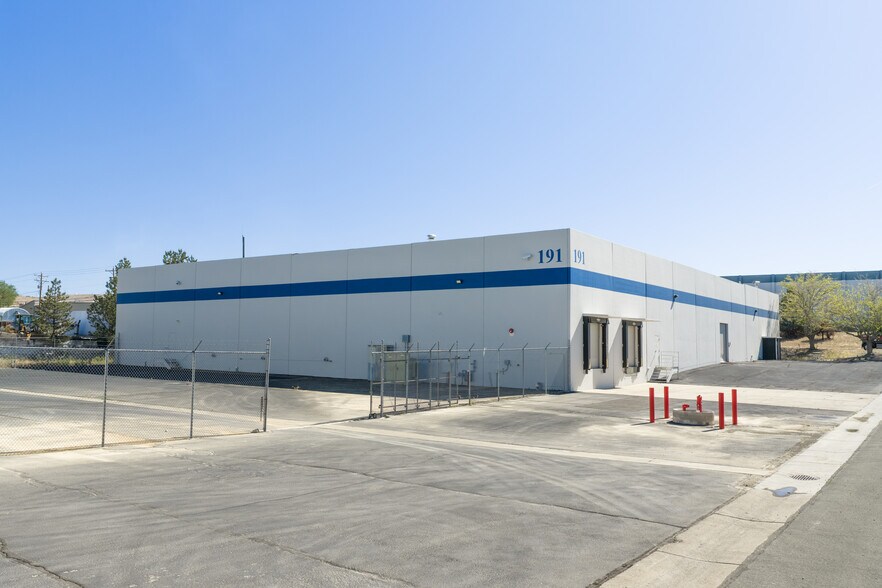 More Photos Of 191 Catron Dr, Reno Warehouse For Lease