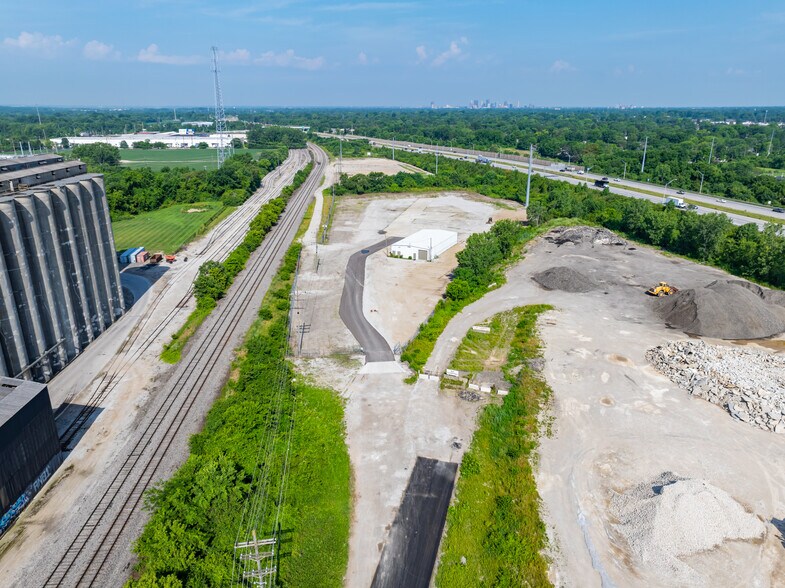 Primary Photo Of 4100 Truro Station Service Rd, Columbus Manufacturing For Sale