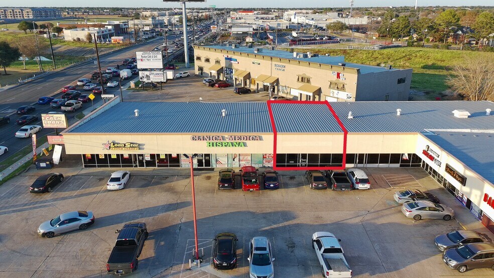 More Photos Of 5930 Highway 6 N, Houston Unknown For Lease