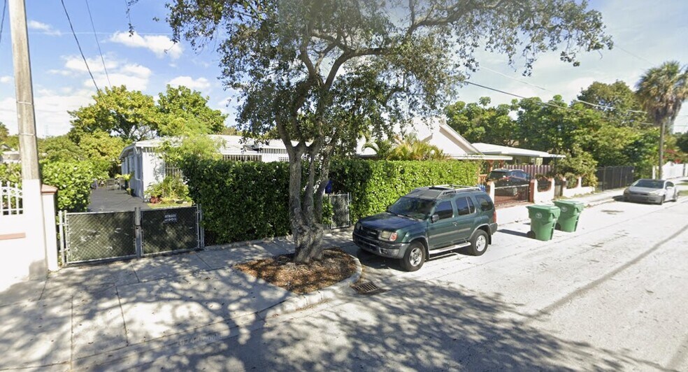 Primary Photo Of 351 NW 32nd St, Miami Specialty For Sale