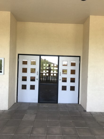 More Photos Of 1310 W St Marys Rd, Tucson Medical For Lease